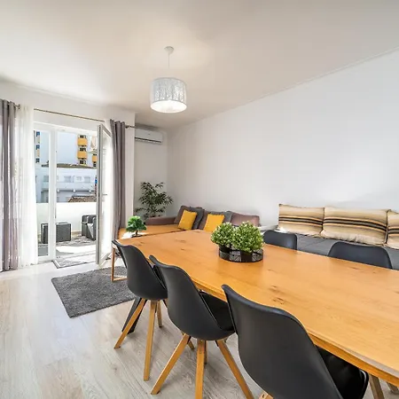 Apartment Zizas House T2 Palace *